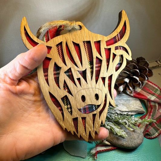 Highland Cow Ornament, Christmas Ornament, Scotland Gift, Scottish Cow, Tartan Gift, Christmas Tree Ornament, Holiday Gift, Oak Wood Plaque