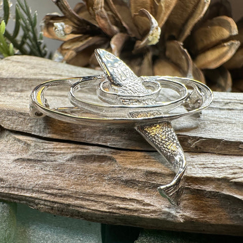 Load image into Gallery viewer, Salmon of Knowledge Brooch, Celtic Jewelry, Irish Pin, Gift for Fishing Lover, Anniversary Gift, Nature Jewelry, Realistic Fish Pin, Artisan
