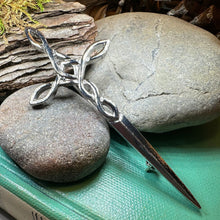 Load image into Gallery viewer, Celtic Kilt Pin, Scottish Jewelry, Scotland Kilt Pin, Tartan Pin, Anniversary Gift, Bagpiper Gift, Scotland Pin, Viking Jewelry, Irish Pin