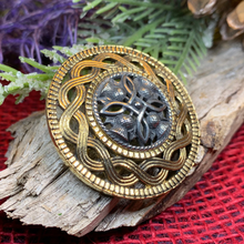 Load image into Gallery viewer, Robert Burns Thistle Brooch