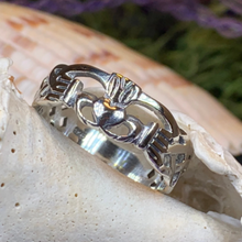 Load image into Gallery viewer, Ennis Claddagh Ring