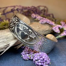 Load image into Gallery viewer, Galway Claddagh Cuff Bracelet