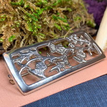 Load image into Gallery viewer, Three Thistles Brooch