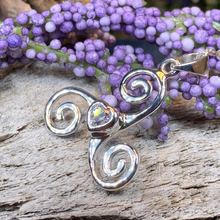 Load image into Gallery viewer, Celtic Spiral Love Necklace