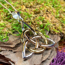 Load image into Gallery viewer, Norna Triquetra Necklace