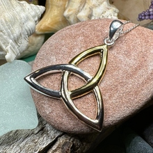 Load image into Gallery viewer, Celtic Trinity Knot Necklace