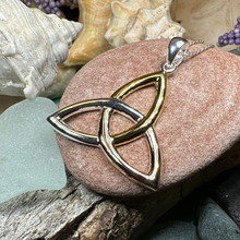 Load image into Gallery viewer, Celtic Trinity Knot Necklace

