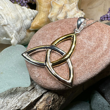 Load image into Gallery viewer, Celtic Trinity Knot Necklace