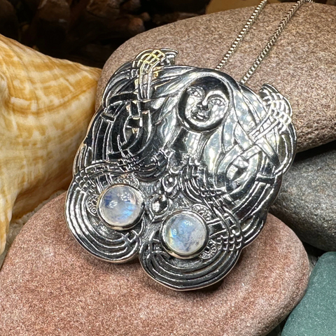 Load image into Gallery viewer, Mother Goddess Necklace