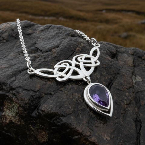 Load image into Gallery viewer, Ayn Celtic Knot Necklace