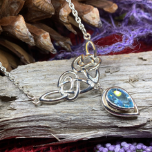 Load image into Gallery viewer, Ayn Celtic Knot Necklace