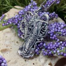 Load image into Gallery viewer, Fairy Queen Necklace