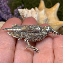 Load image into Gallery viewer, Tethra Realistic Raven Brooch