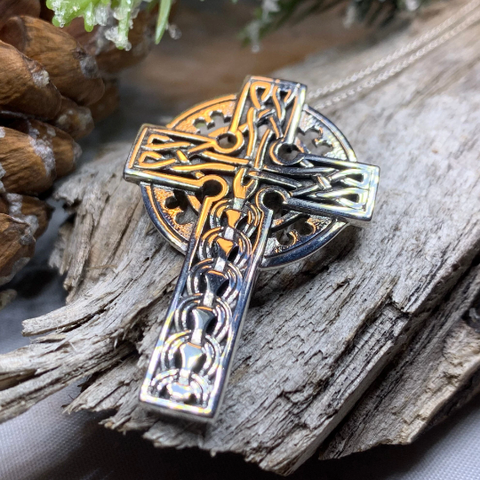 Load image into Gallery viewer, Braddan Scottish Celtic Cross Necklace in Sterling Silver