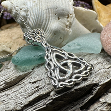 Load image into Gallery viewer, Naomh Trinity Knot Necklace