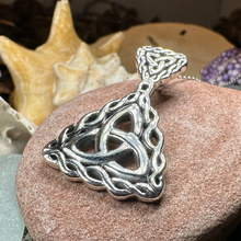 Load image into Gallery viewer, Naomh Trinity Knot Necklace