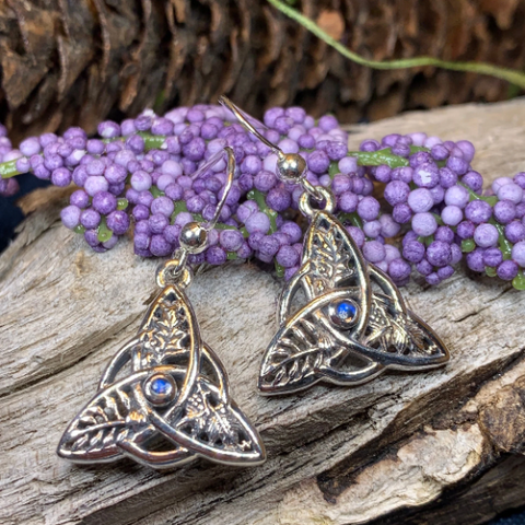 Load image into Gallery viewer, Oak Ash Thorn Trinity Knot Earrings with Moonstones