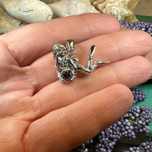 Load image into Gallery viewer, Ocean Diver Necklace