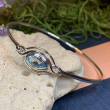 Load image into Gallery viewer, Sorcha Celtic Love Knot Bracelet