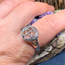 Load image into Gallery viewer, Chalice Well Ring