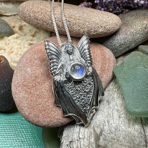 Load image into Gallery viewer, Titania Fairy Queen Necklace in Sterling Silver