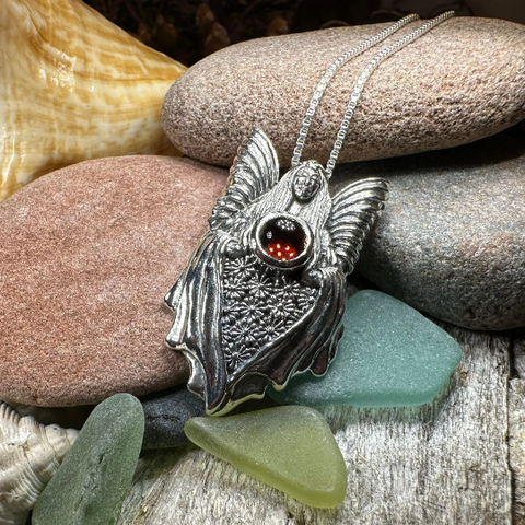 Load image into Gallery viewer, Titania Fairy Queen Necklace in Sterling Silver