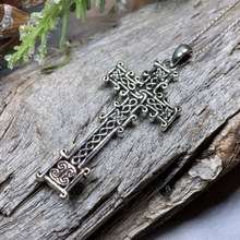 Load image into Gallery viewer, Scottish Skinnet Cross Necklace