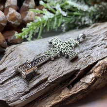 Load image into Gallery viewer, Scottish Skinnet Cross Necklace