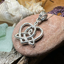 Load image into Gallery viewer, Mother&#39;s Knot Celtic Necklace
