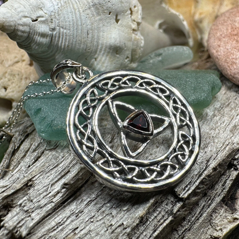 Load image into Gallery viewer, Nyx Trinity Knot Necklace