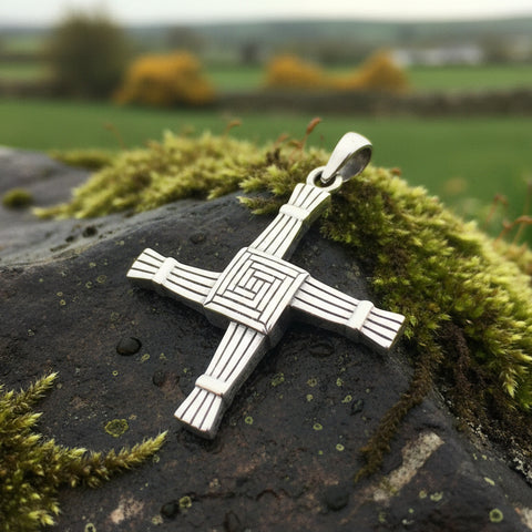 Load image into Gallery viewer, Large Irish Saint Brigid’s Cross Necklace
