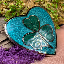 Load image into Gallery viewer, Enamel Shamrock Heart Brooch