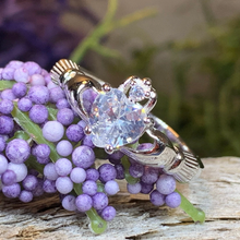Load image into Gallery viewer, Clare Claddagh Ring