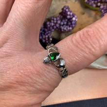 Load image into Gallery viewer, Claddagh Trinity Knot Ring