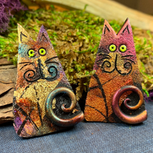 Load image into Gallery viewer, Whimsical Sitting Cat Brooch
