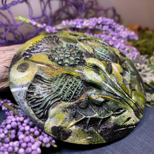 Load image into Gallery viewer, Scotland Triple Thistle Brooch