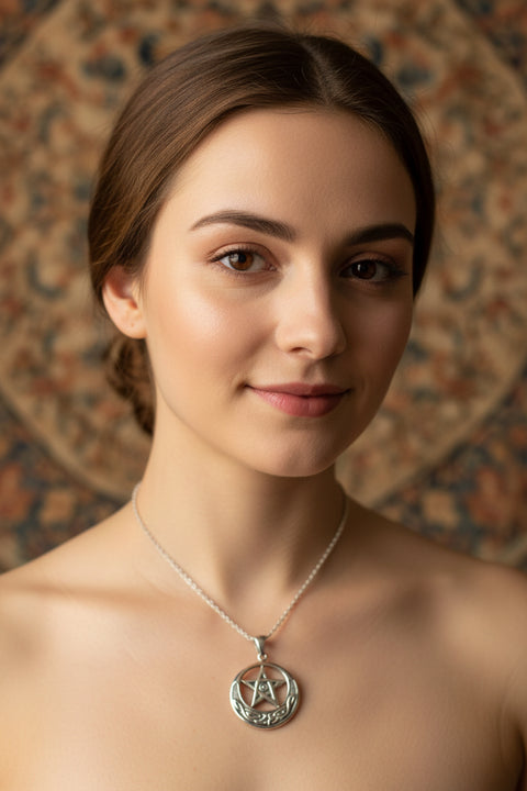 Load image into Gallery viewer, Moon And Star Necklace