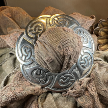 Load image into Gallery viewer, Lorna Celtic Knot Scarf Ring