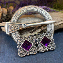 Load image into Gallery viewer, Bissette Celtic Knot Brooch