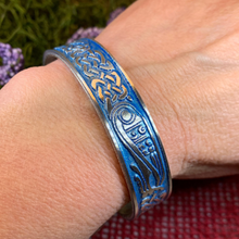 Load image into Gallery viewer, Celtic Raven Cuff Bracelet