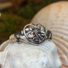 Load image into Gallery viewer, Celtic Knot Heart Ring