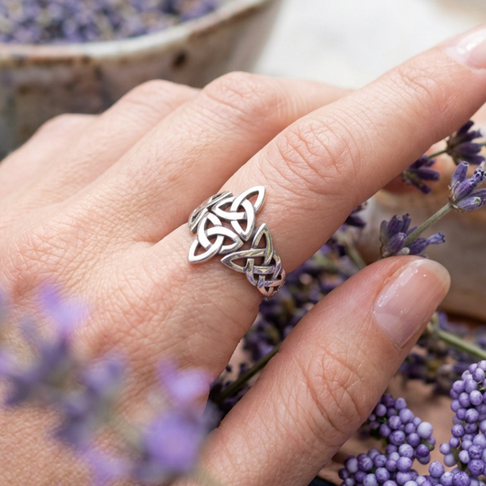 Double Trinity Knot Ring — view 3