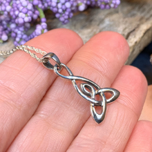 Load image into Gallery viewer, Mother's Knot Necklace