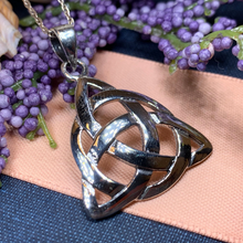 Load image into Gallery viewer, Emaline Celtic Knot Necklace