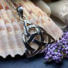 Load image into Gallery viewer, Emaline Celtic Knot Necklace