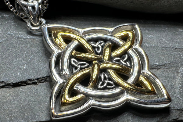 Celtic Knots: Eternal Weaves of Meaning