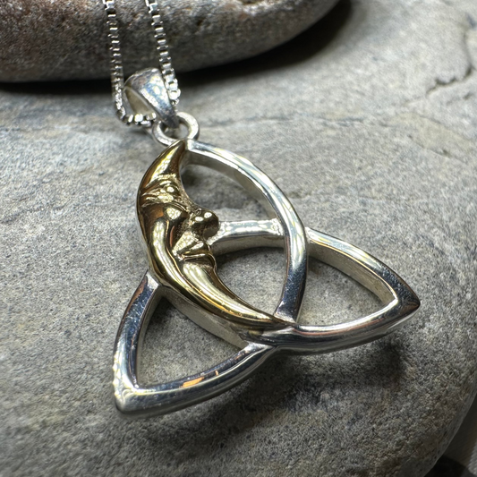 The Trinity Knot: A Timeless Symbol in Celtic Jewelry
