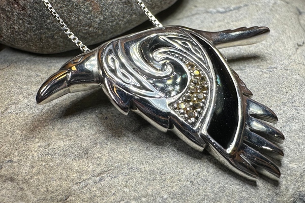 Owls and Ravens in Celtic Culture: Wisdom, Mystery, and Timeless Celtic Jewelry