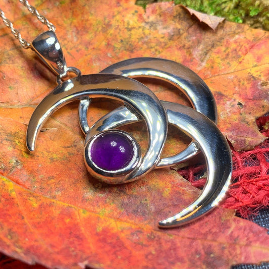 Significance of the Triple Moon Jewelry in Celtic Culture for Women