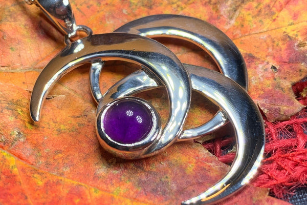 Significance of the Triple Moon Jewelry in Celtic Culture for Women